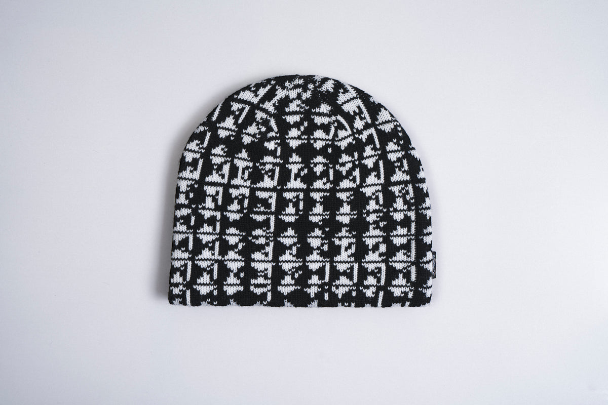 Studs Skully - Black
